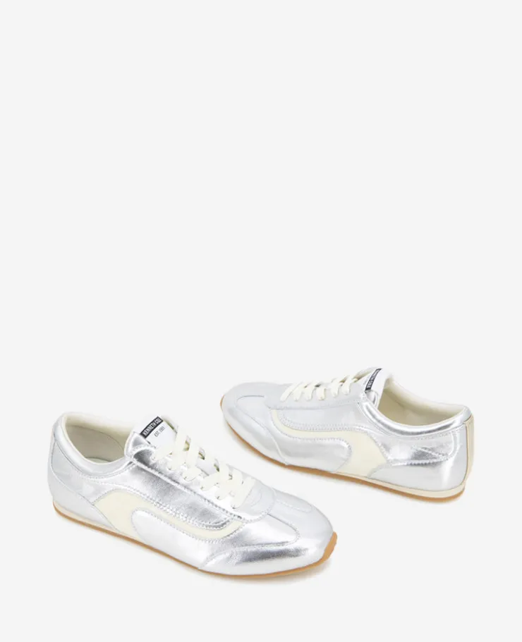 Alma Leather Sneaker>Kenneth Cole Outlet