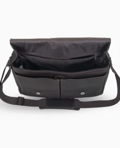 Columbian Leather Crossbody 15.6-Inch Laptop & Tablet Messenger Bag><noscript><img width=