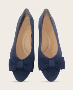 GENTLE SOULS - Atlas Suede Bow Flat><noscript><img width=