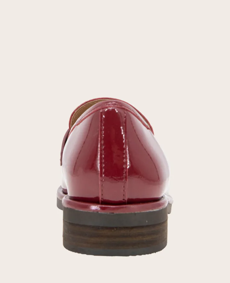 GENTLE SOULS - Cybil Crinkle Patent Loafer>Kenneth Cole Online