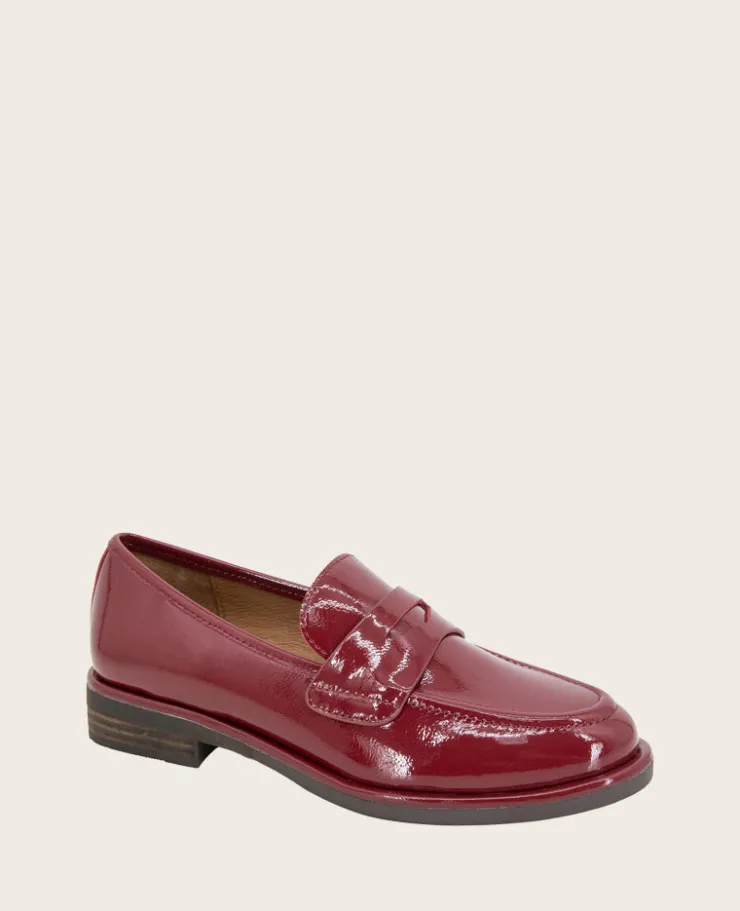 GENTLE SOULS - Cybil Crinkle Patent Loafer>Kenneth Cole Online