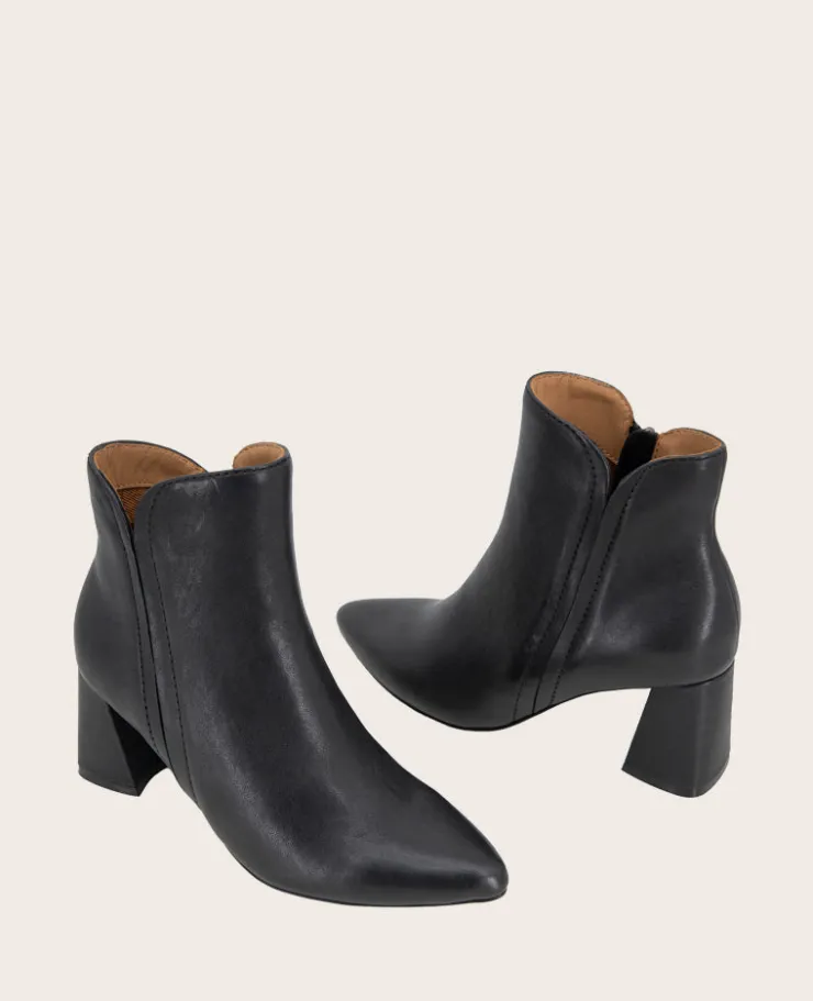 GENTLE SOULS - Danbury Leather Double Gore Heel Boot>Kenneth Cole Hot