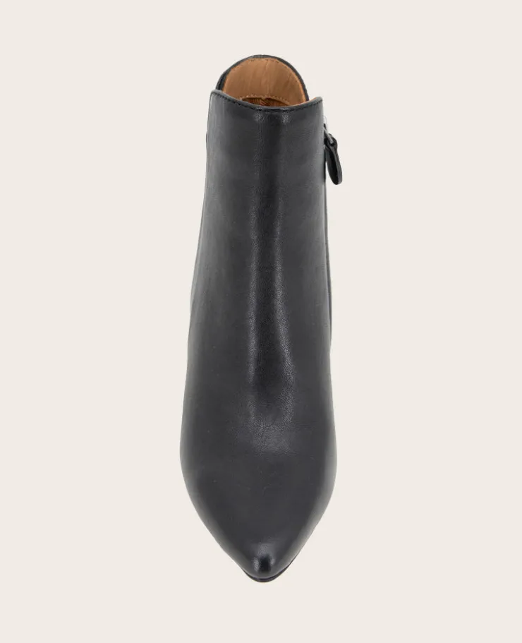 GENTLE SOULS - Danbury Leather Double Gore Heel Boot>Kenneth Cole Hot
