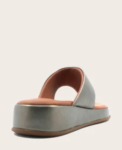 GENTLE SOULS - Daya Metallic Thong Sandal><noscript><img width=