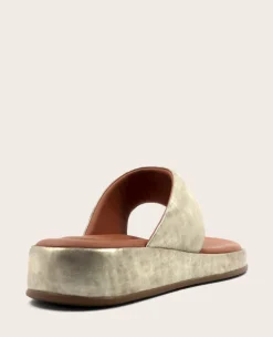 GENTLE SOULS - Daya Metallic Thong Sandal><noscript><img width=