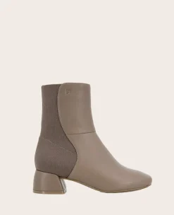 GENTLE SOULS - Emily Leather Elastic Side Zip Boot>Kenneth Cole