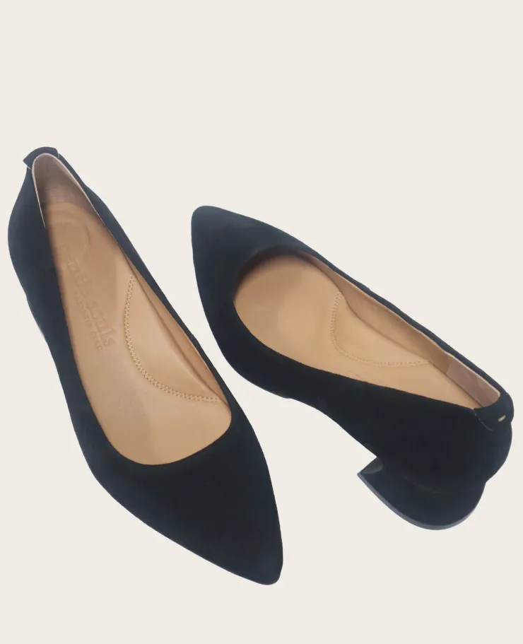 GENTLE SOULS - Gardena Suede Pump>Kenneth Cole Clearance