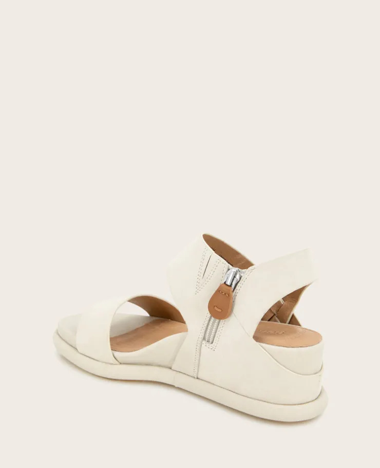 GENTLE SOULS - Jolisa Leather Woven Detail Wedge>Kenneth Cole Online