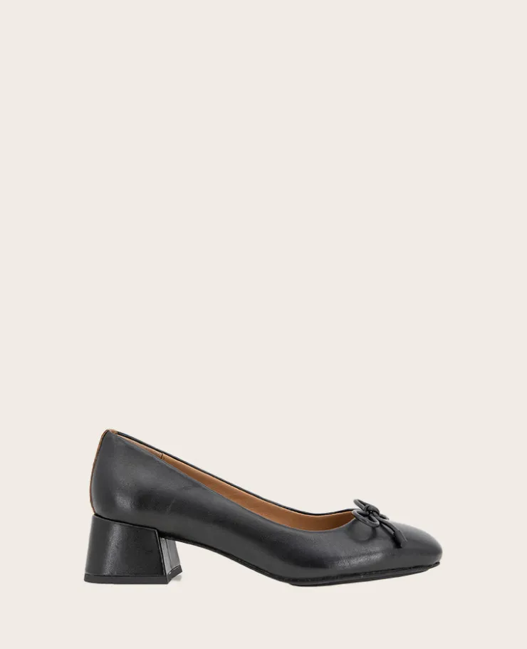GENTLE SOULS - Lancine Leather Bow Heel>Kenneth Cole Online