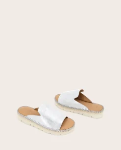 GENTLE SOULS - Leilani Metallic Platform Slip On Sandal><noscript><img width=