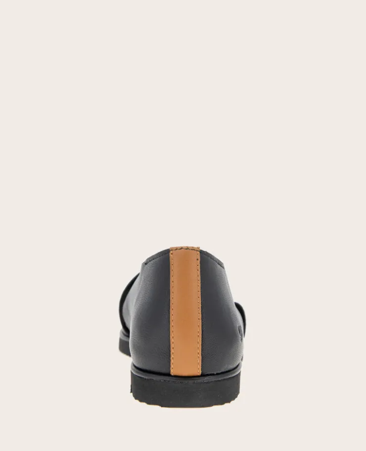 GENTLE SOULS - Leslie X Band Leather Tread Sole Sandal>Kenneth Cole Online