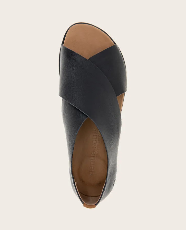 GENTLE SOULS - Leslie X Band Leather Tread Sole Sandal>Kenneth Cole Online
