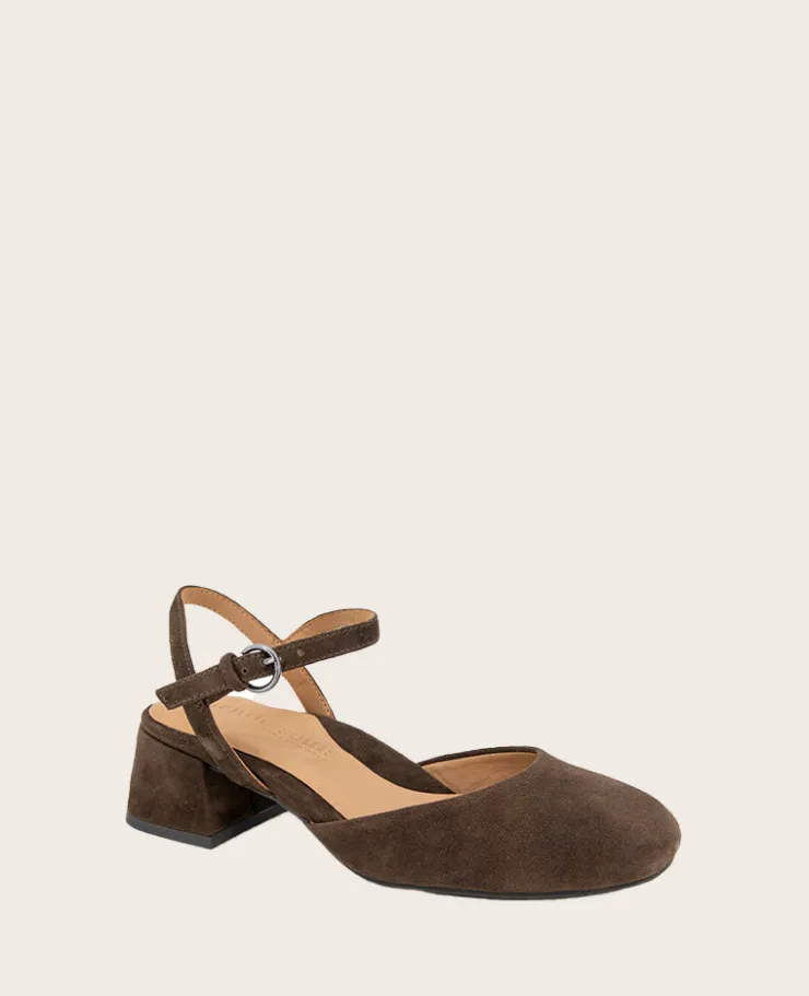 GENTLE SOULS - Lucinda Suede Closed Toe Strap Sandal>Kenneth Cole Outlet