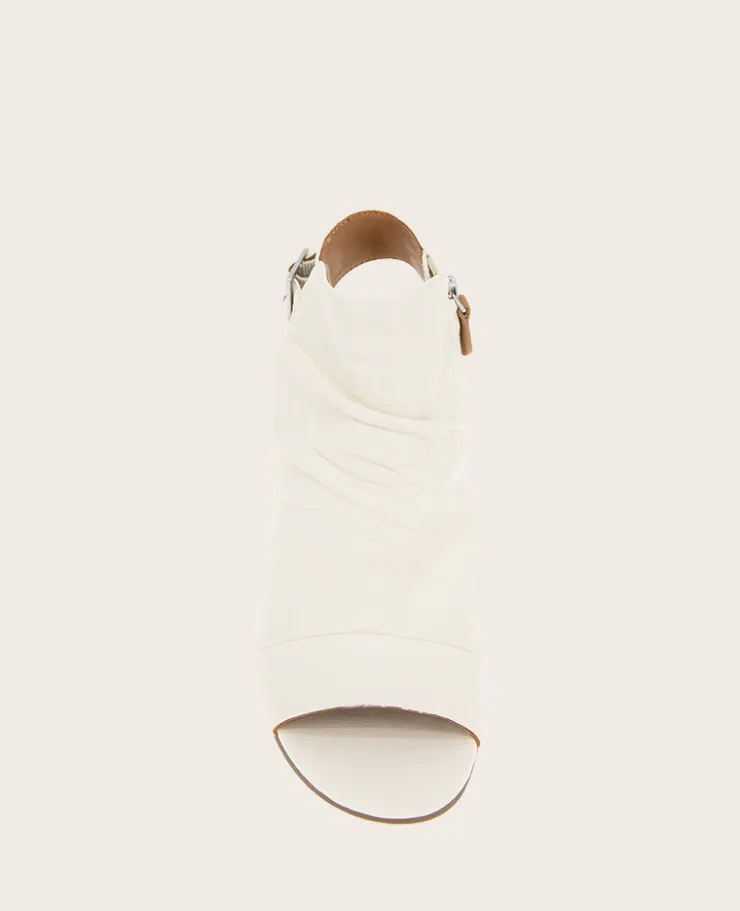 GENTLE SOULS - Marrion Leather Slingback Block Heel Sandal>Kenneth Cole Online