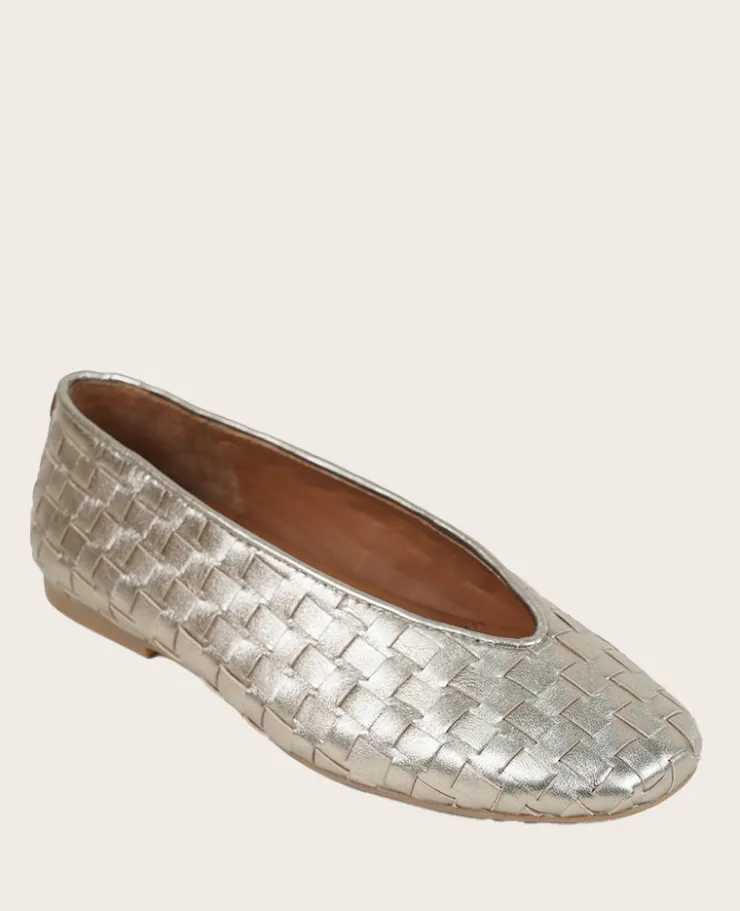 GENTLE SOULS - Willow Woven Leather Flat>Kenneth Cole Discount
