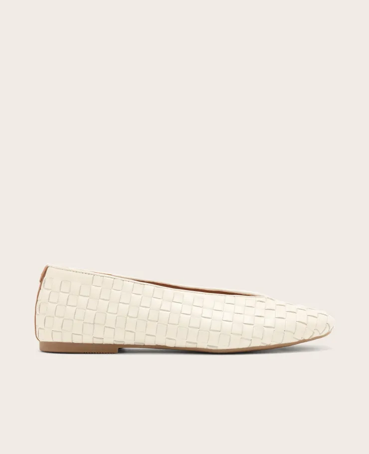 GENTLE SOULS - Willow Woven Leather Flat>Kenneth Cole Clearance