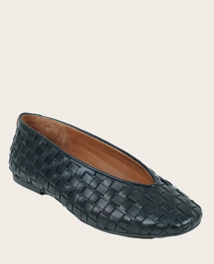GENTLE SOULS - Willow Woven Leather Flat>Kenneth Cole Hot