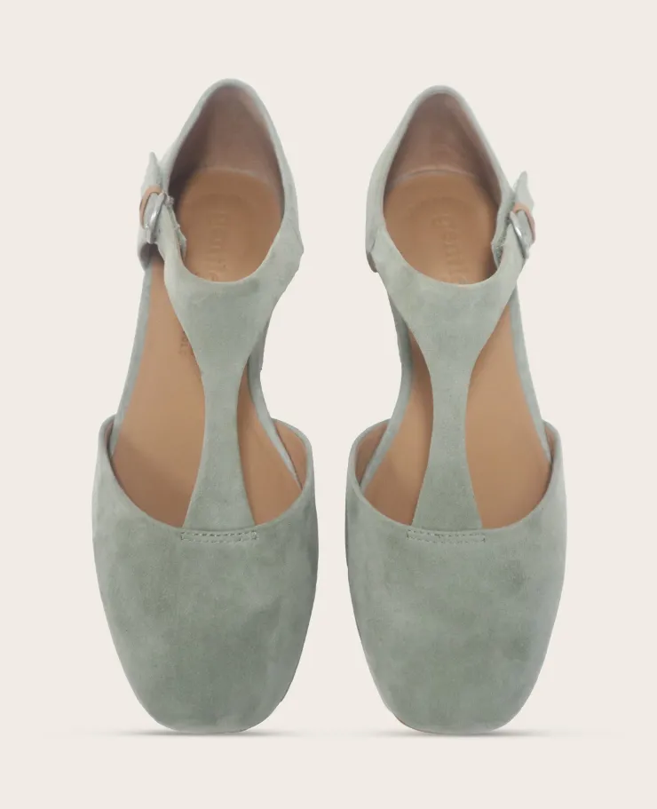 GENTLE SOULS - Wyatt Suede T-Strap Flat>Kenneth Cole Online