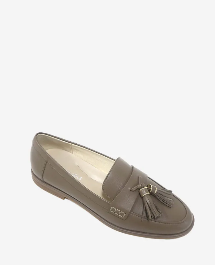 Lyra Leather Loafer>Kenneth Cole Outlet