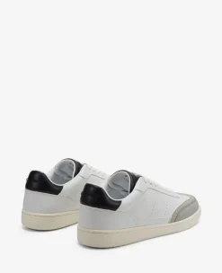 REACTION - Elliot Sneaker><noscript><img width=