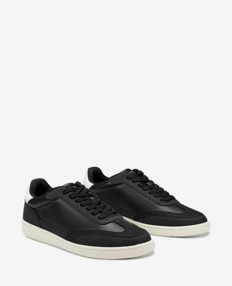 REACTION - Elliot Sneaker>Kenneth Cole Hot