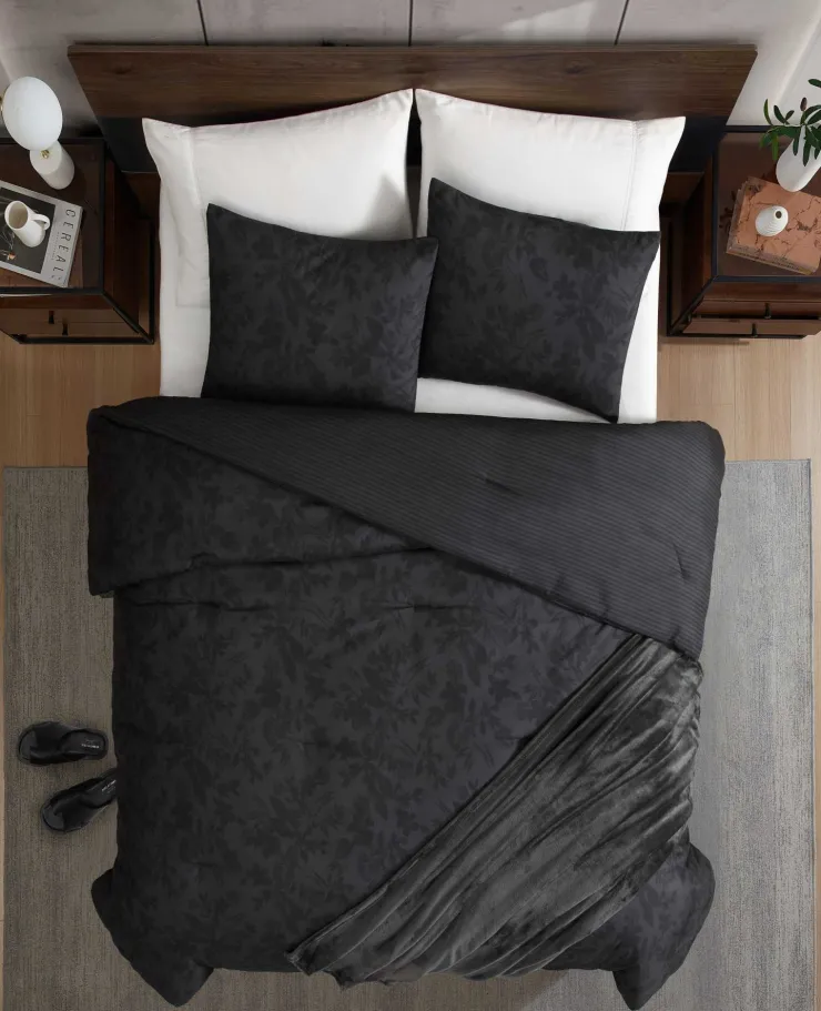 Silhouette Floral Comforter + Sham Set>Kenneth Cole New