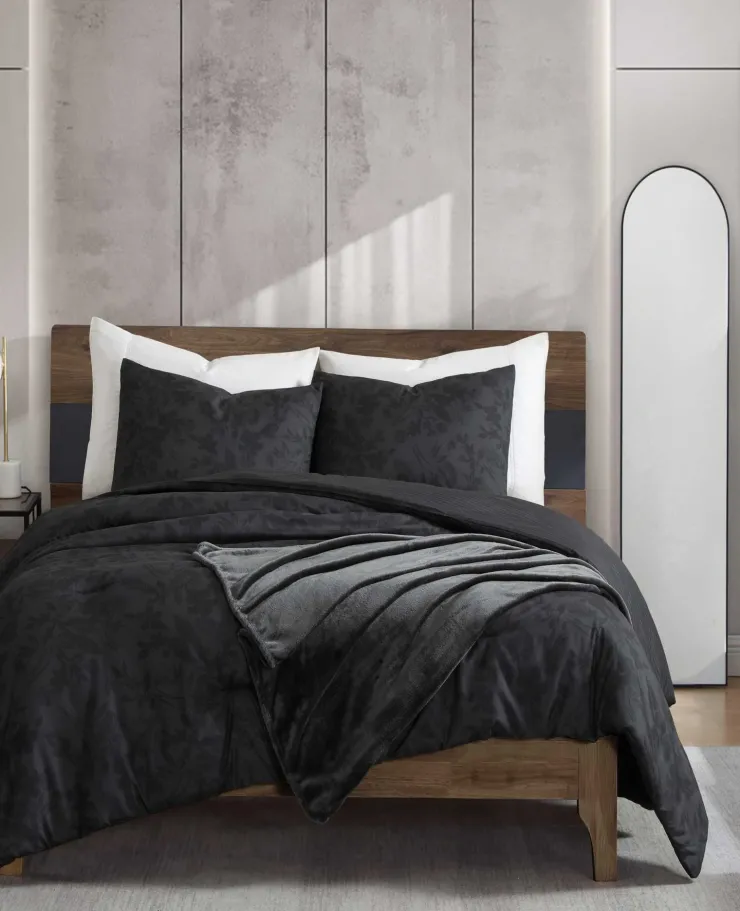 Silhouette Floral Comforter + Sham Set>Kenneth Cole New
