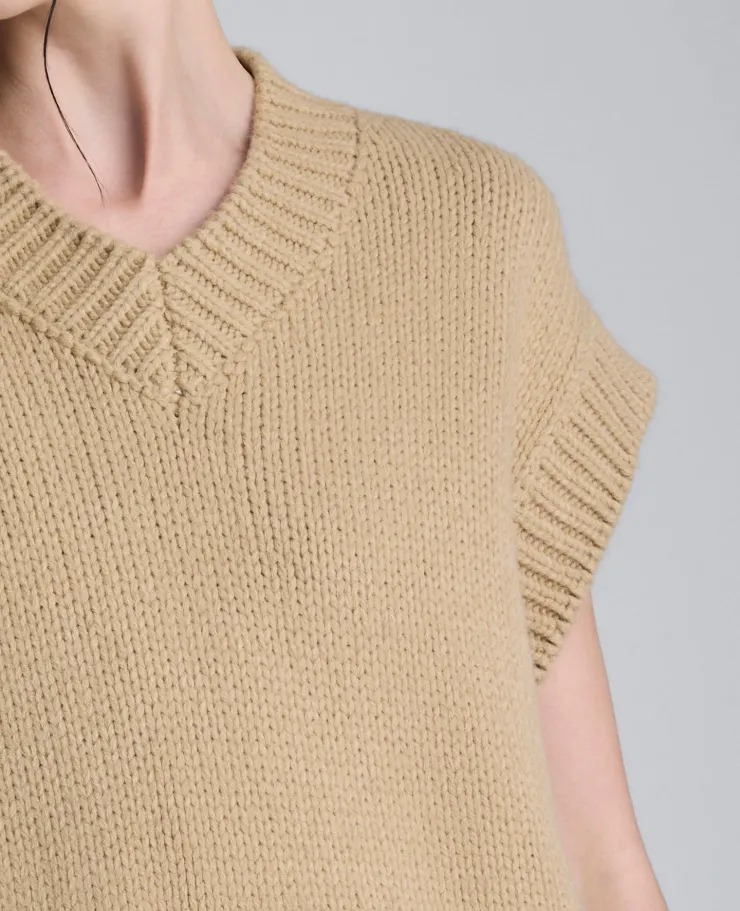 Sweater Vest With Detachable Scarf>Kenneth Cole