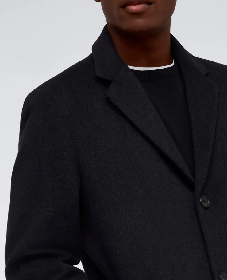 The Classic Fit Overcoat>Kenneth Cole